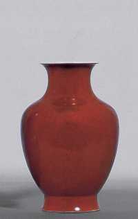 18世纪 珊瑚红釉壶